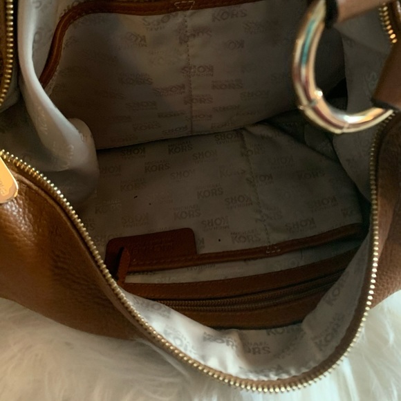 Michael Kors | Fulton Large Brown Handbag - Picture 8 of 8